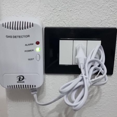 إيغليزياس Black&White Guest House المظهر الخارجي الصورة