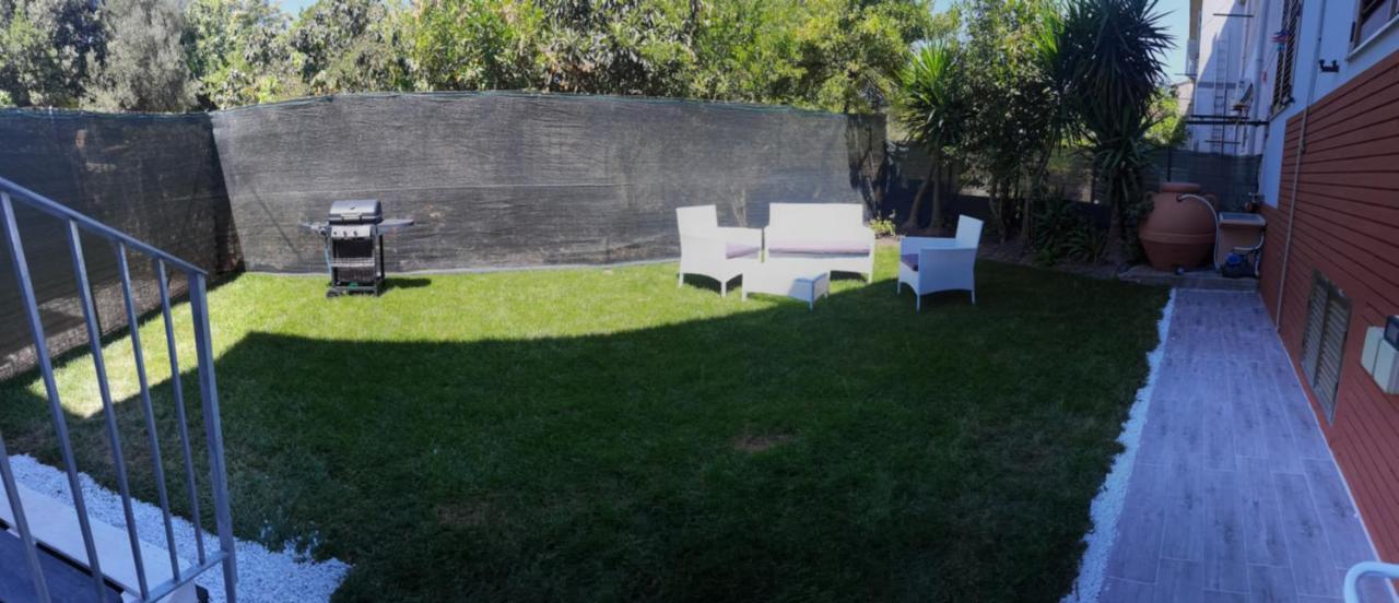 إيغليزياس Black&White Guest House المظهر الخارجي الصورة