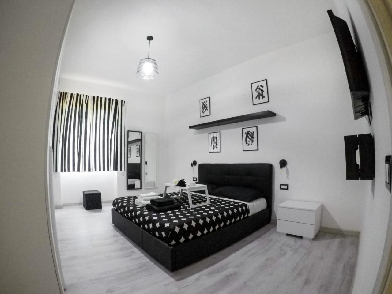 إيغليزياس Black&White Guest House المظهر الخارجي الصورة
